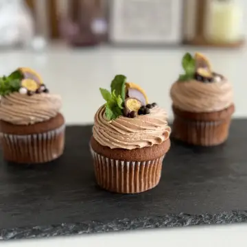 'Snickers' Cupcake photo 6