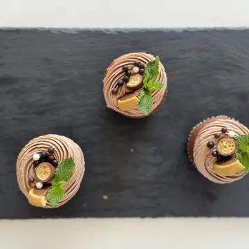 'Snickers' Cupcake photo 5