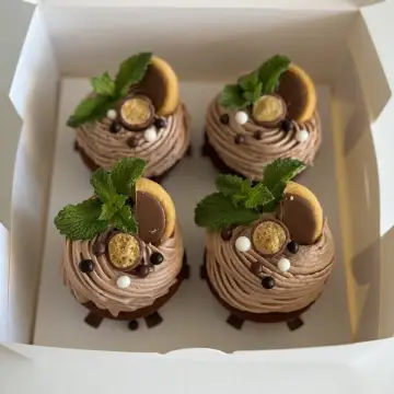 'Snickers' Cupcake photo 4