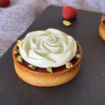 Pistachio-Raspberry Mini Tart foto 13