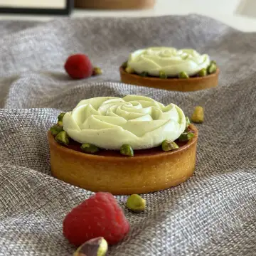 Pistachio-Raspberry Mini Tart foto 7