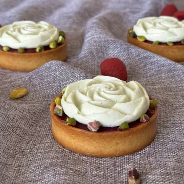Pistachio-Raspberry Mini Tart foto 6