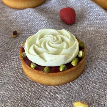 Pistachio-Raspberry Mini Tart foto 5